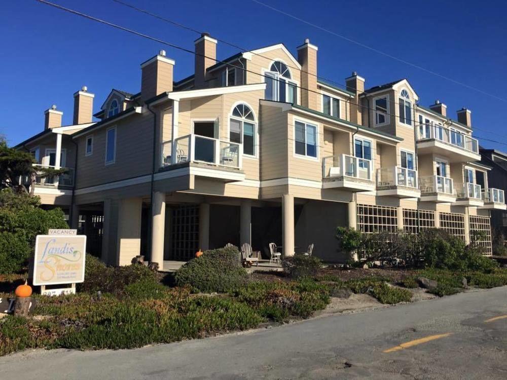 The Oceanfront Stay On Miramarbeach Hmb El Granada Ngoại thất bức ảnh