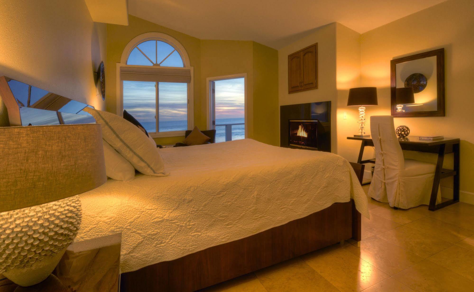 The Oceanfront Stay On Miramarbeach Hmb El Granada Ngoại thất bức ảnh